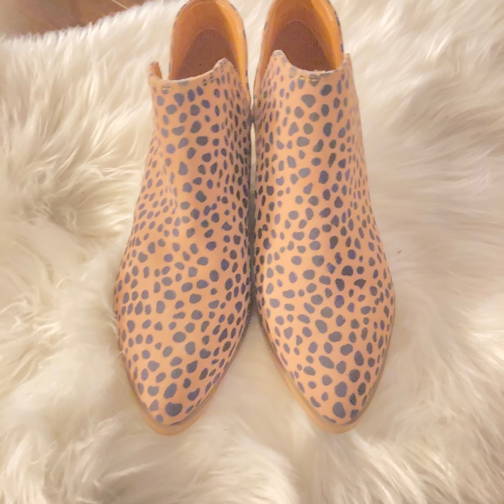 ✨Host Pick✨NWOT- Nine West Booties - Picture 4 of 7